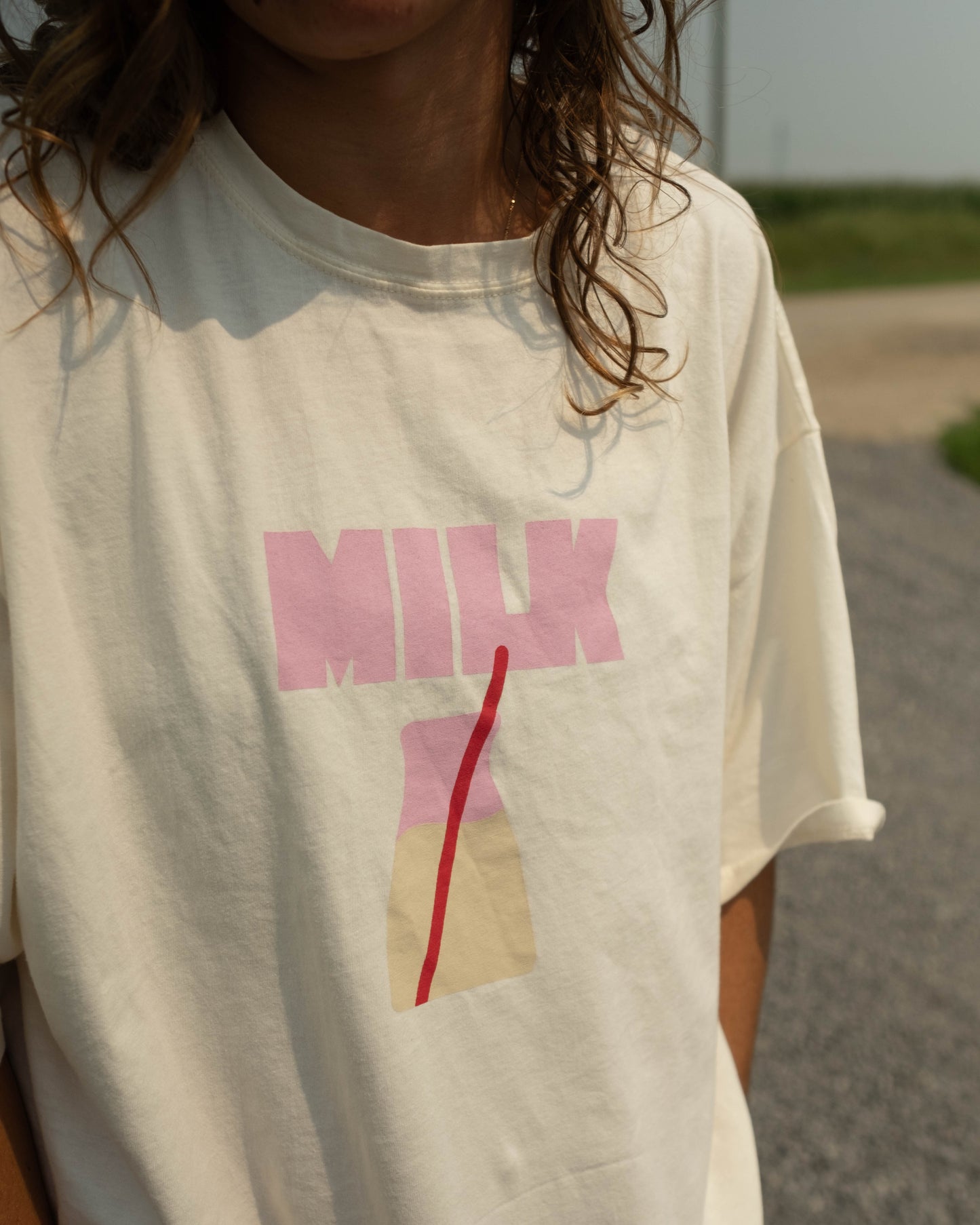 mom's pink milk tee
