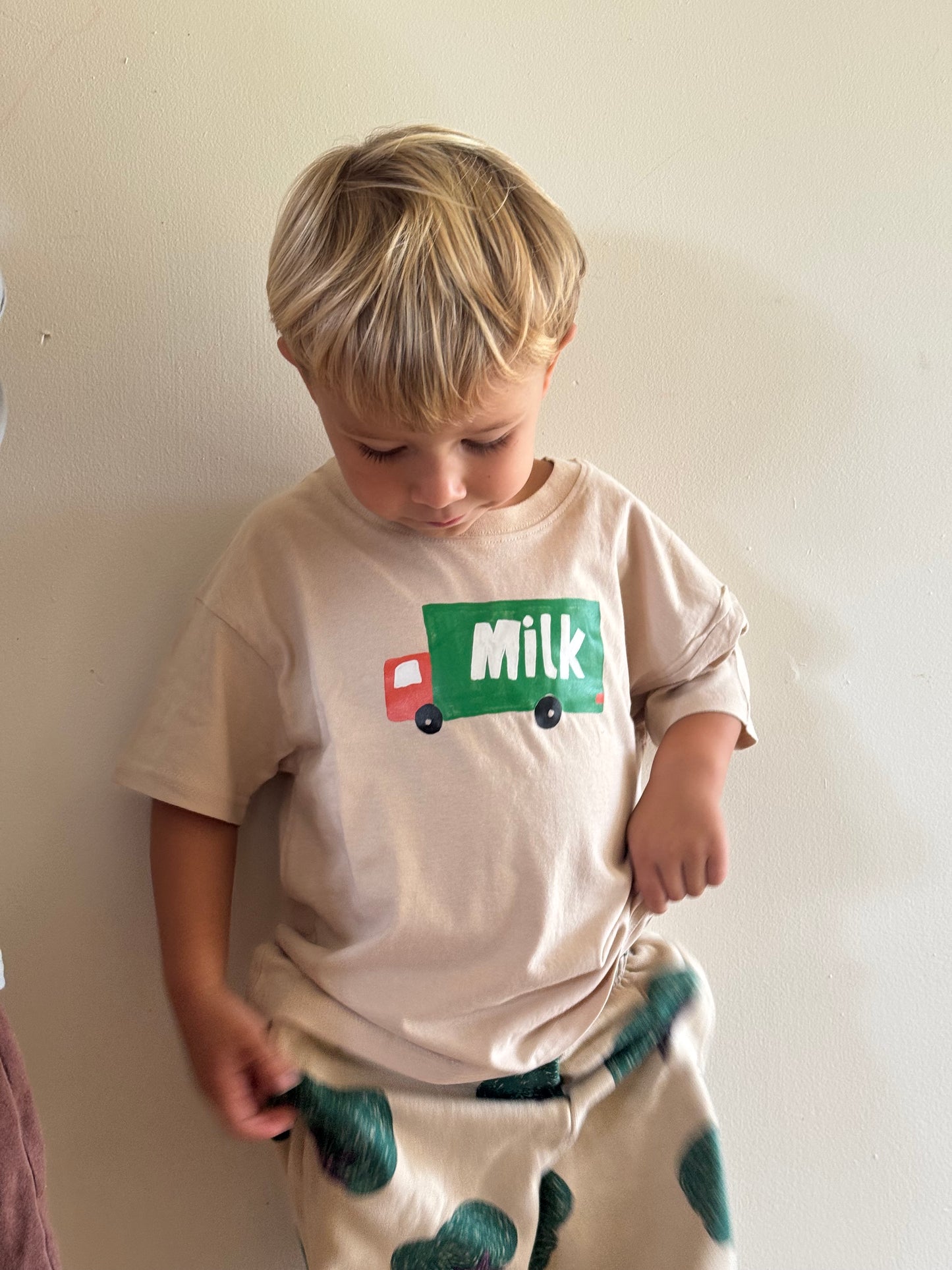 milk truck tee
