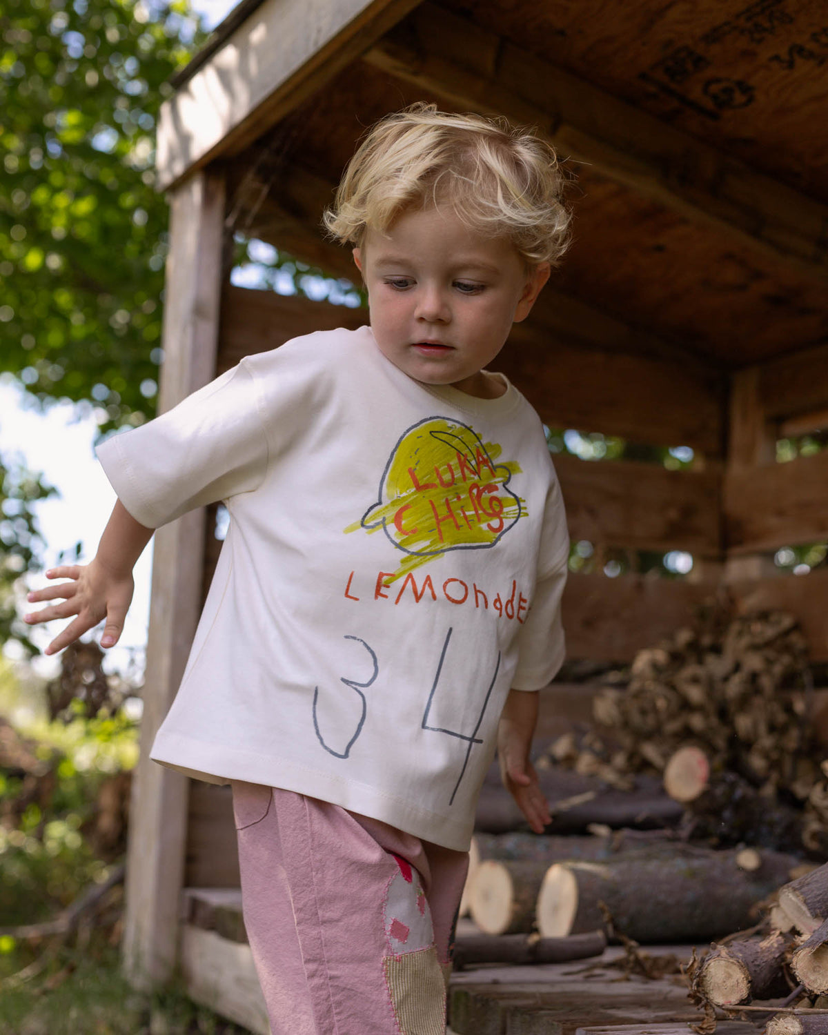 lemonade stand tee