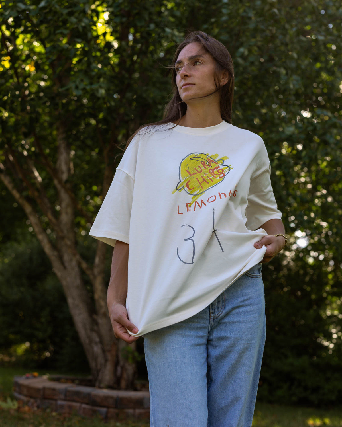 womans lemonade stand tee