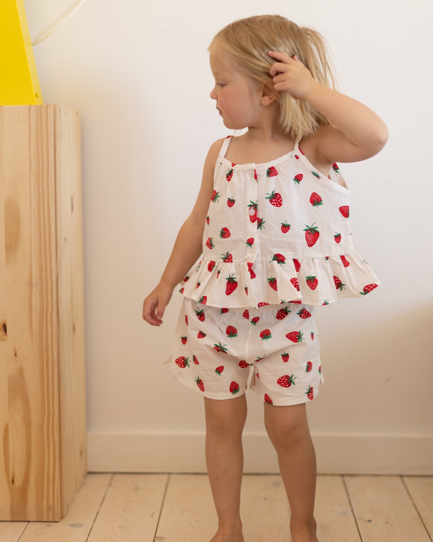 strawberry frill top