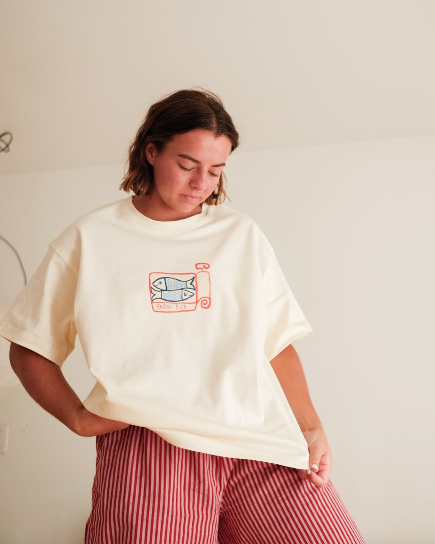 womans fresh fish graphic