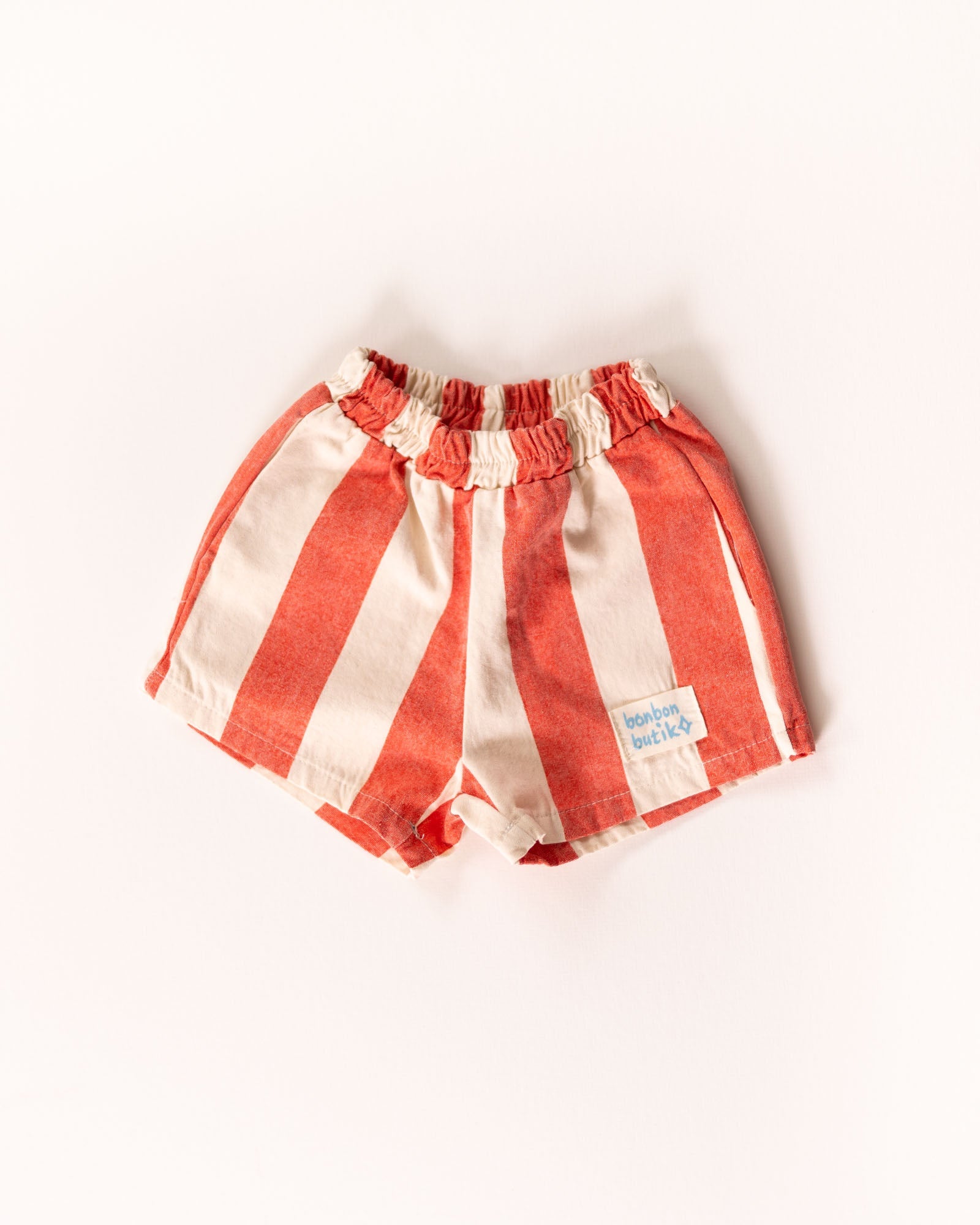 circus shorts - Pigeon said please