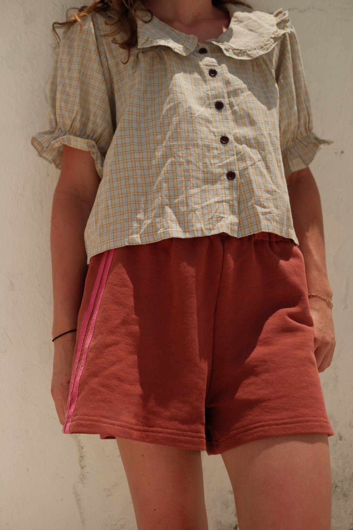 woman's lost daughter blouse - Pigeon said please